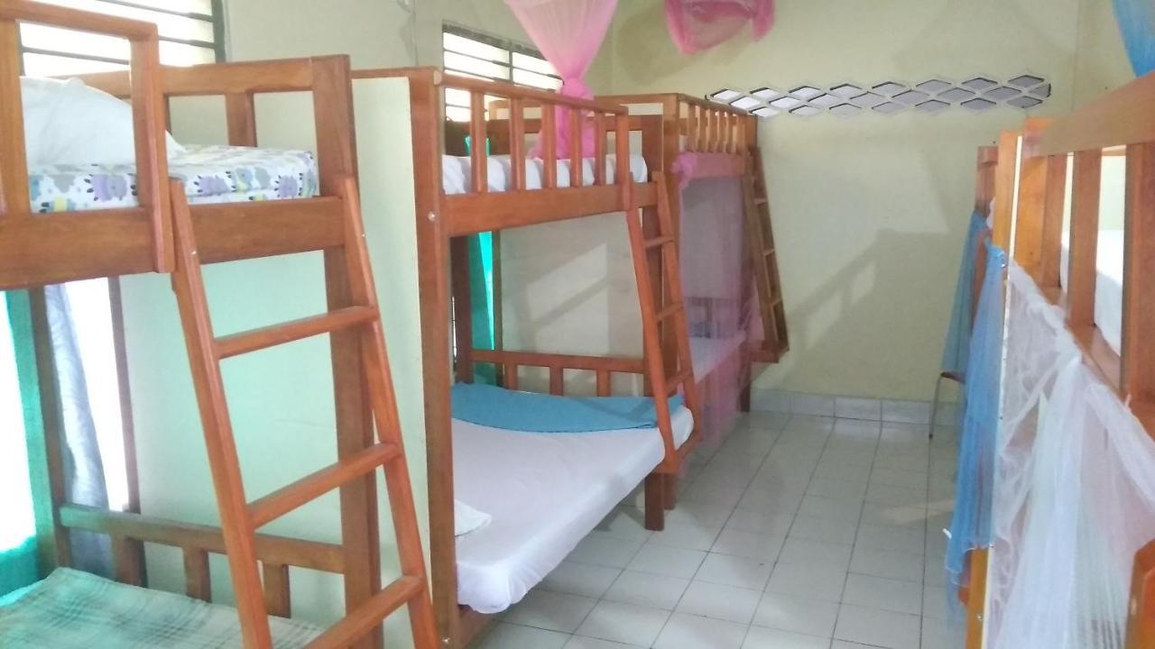Rumah Singgah Manado Exterior photo